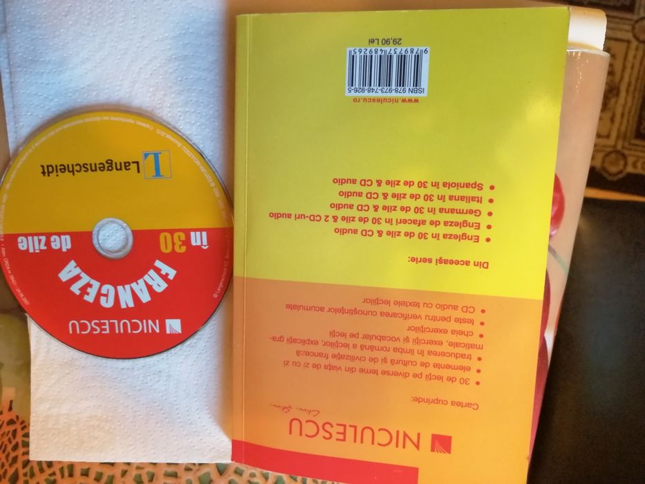 Vând cartea Franceza în 30 de zile. Preț negociabil.