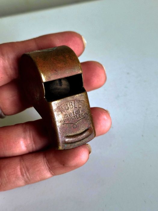 Бронзова  Свирка NOBLE