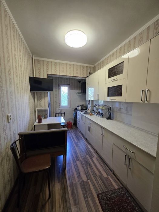 Продаю 3/4/9 Дубовая 77000&