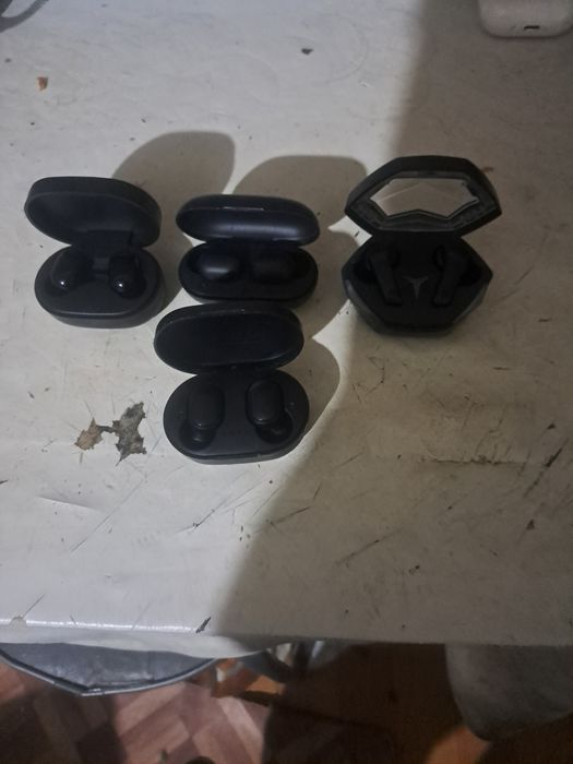 Продам без проводные наушки