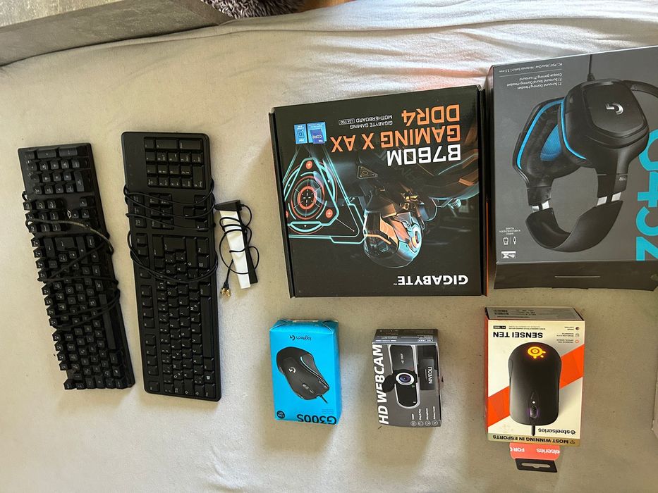 Топ Геймърски PC Комплект: Intel i9-12900KF | RTX 4070 Ti 12GB | 32GB RAM | 2.1TB SSD | 2TB HDD | ASUS ROG 240Hz Монитор + Бонуси