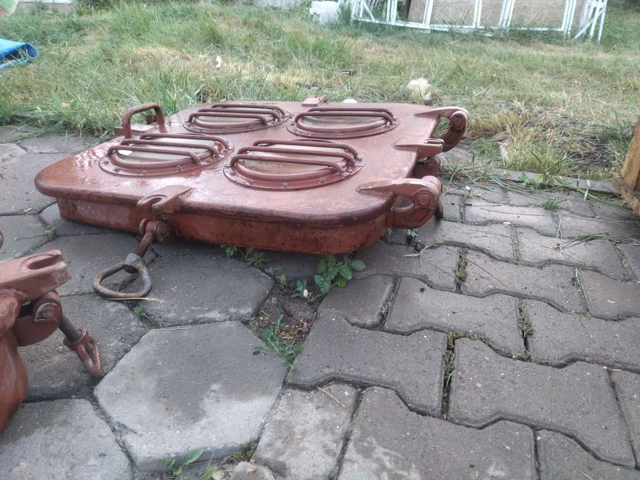 Люк для канализаций и тд продам