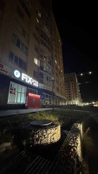 Продаётся островок сотовых аксессуаров