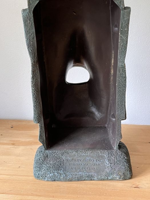 Statueta decorativa. Reproducere statui Moai Insula Pastelui