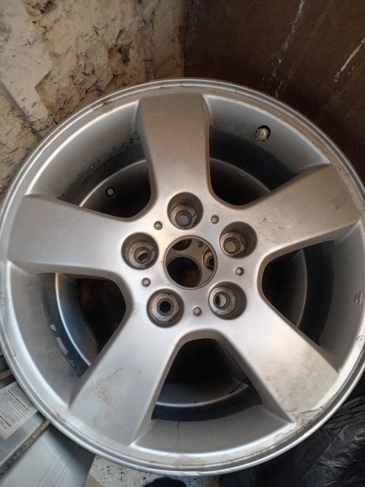 Джанти с гуми 5х114.3