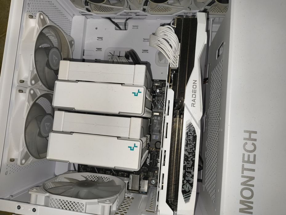 ASRock Radeon RX 7700 XT Steel Legend OC 12GB