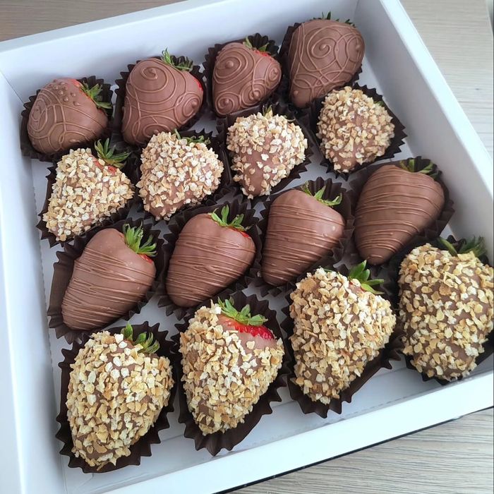 Клубника в шоколаде дубайский шоколад