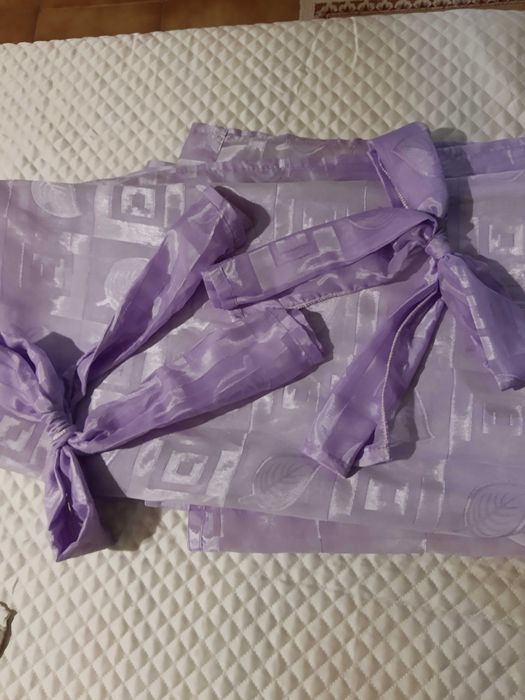 Пердета,лилави,два броя с  панделки за връзване ,разделяне ,декорация
