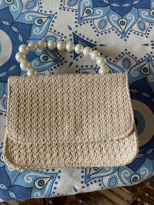 Чанта запазена с перли