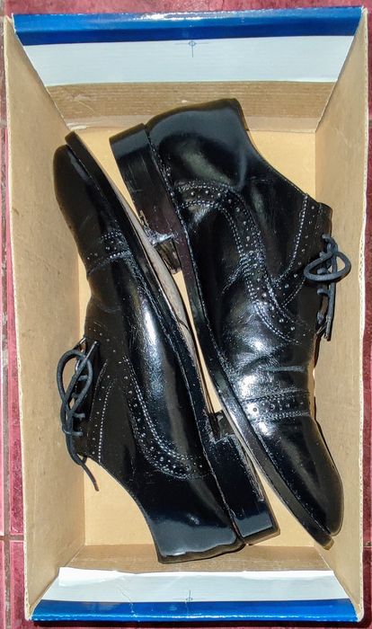Pantofi. Nr. 43.