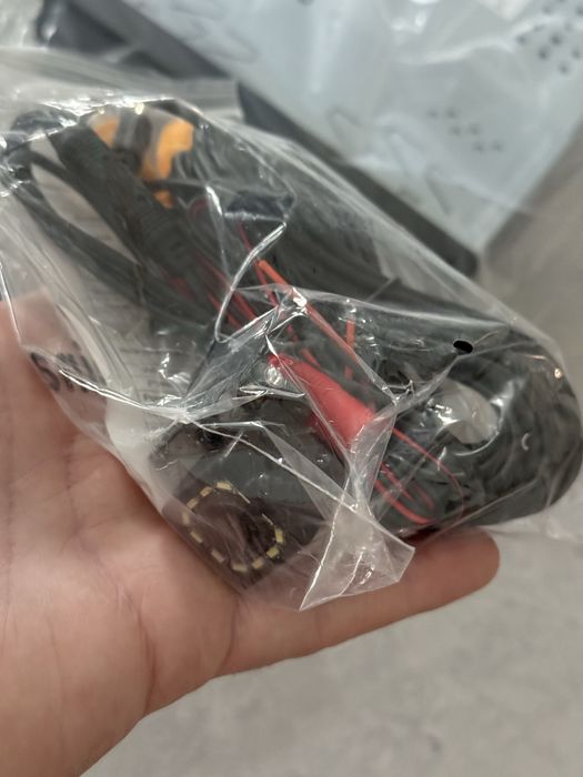 Navigație Auto 1DIN cu ecran retractabil Android și camera retur
