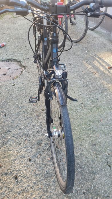 Vând 2 biciclete una electrică