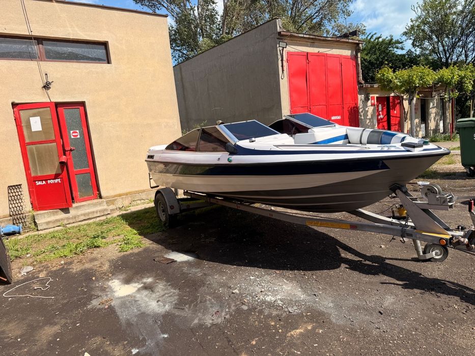 Bayliner Capri Bowrider