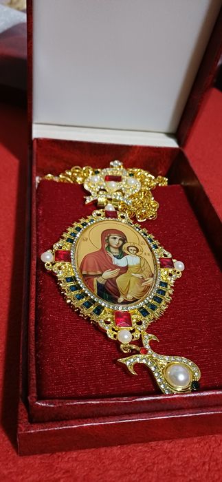 Engolpion Maica Dommului