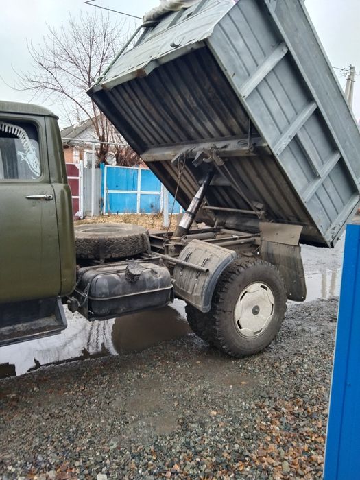 Продам зил130 коротыш