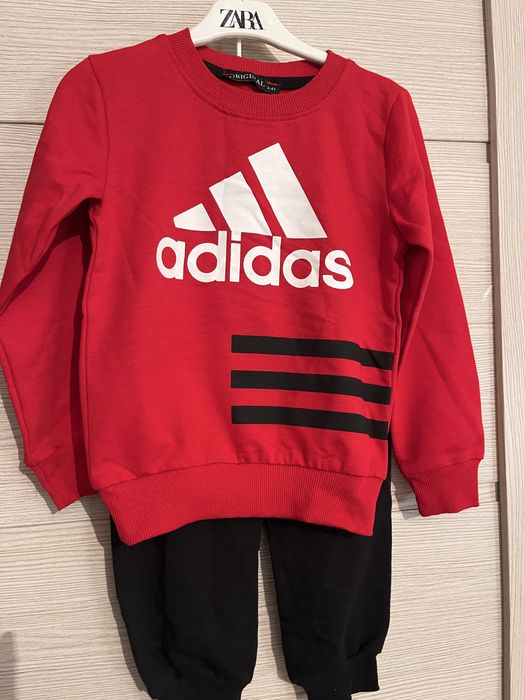 Продам детские костюмы