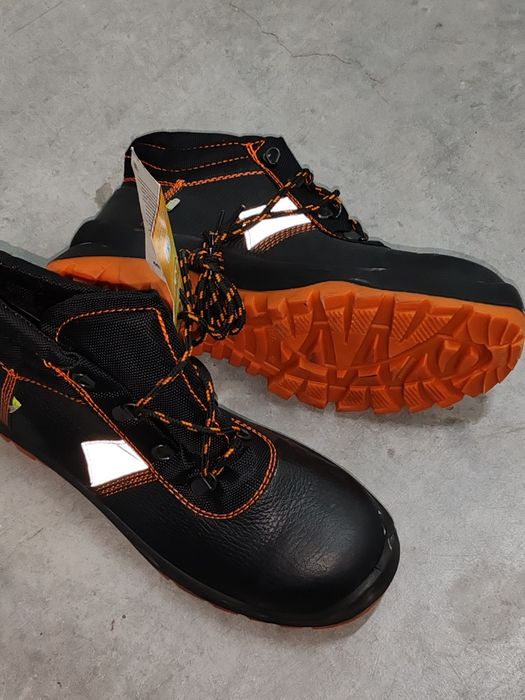 Ботинки, сапоги спецобувьи