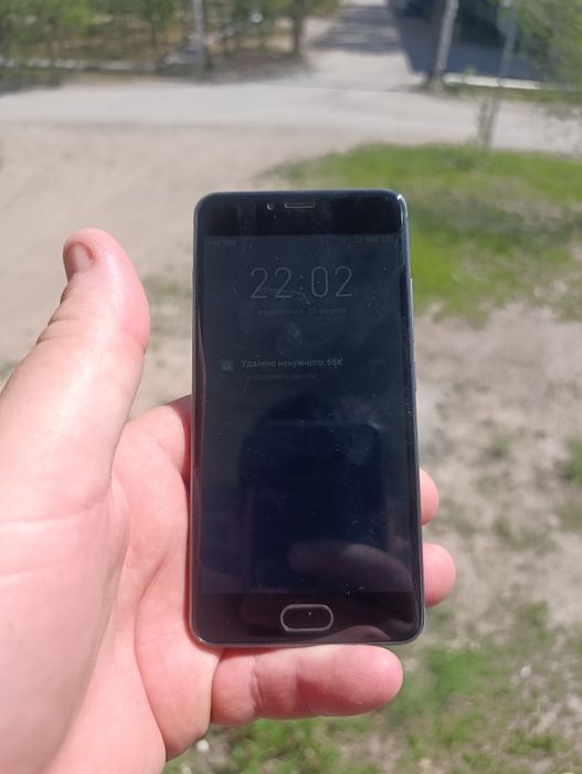 Meizu m6 в среднем состоянии