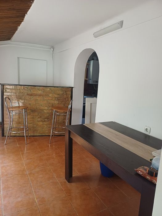 Casa 3 camere de inchiriat