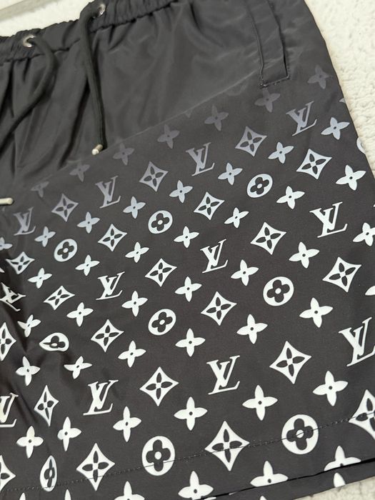 Бански Louis Vuitton