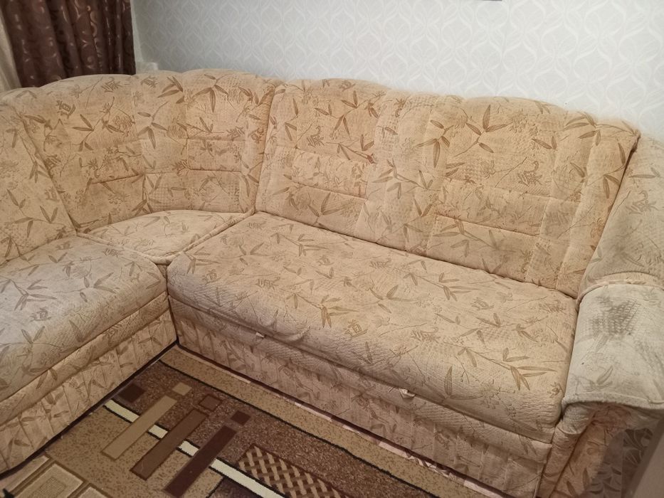 Угловой диван с креслом