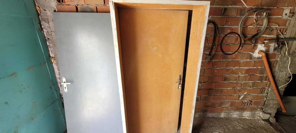 Интериорни Врати-2бр,