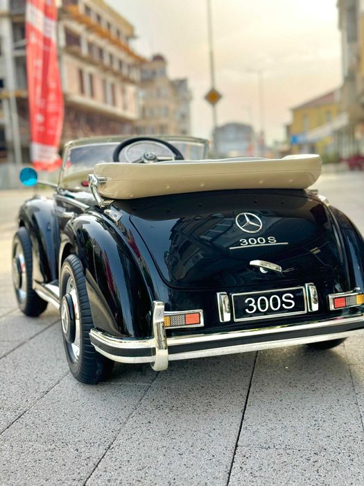 Лицензирана Акумулаторна Ретро Кола Mercedes 300S, 90W,12V7Ah,EVA гуми