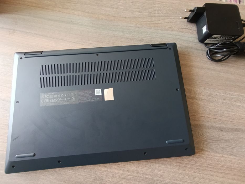 Laptop ultraportabil touch Lenovo IdeaPad Flex 5 14ALC05 2 in 1