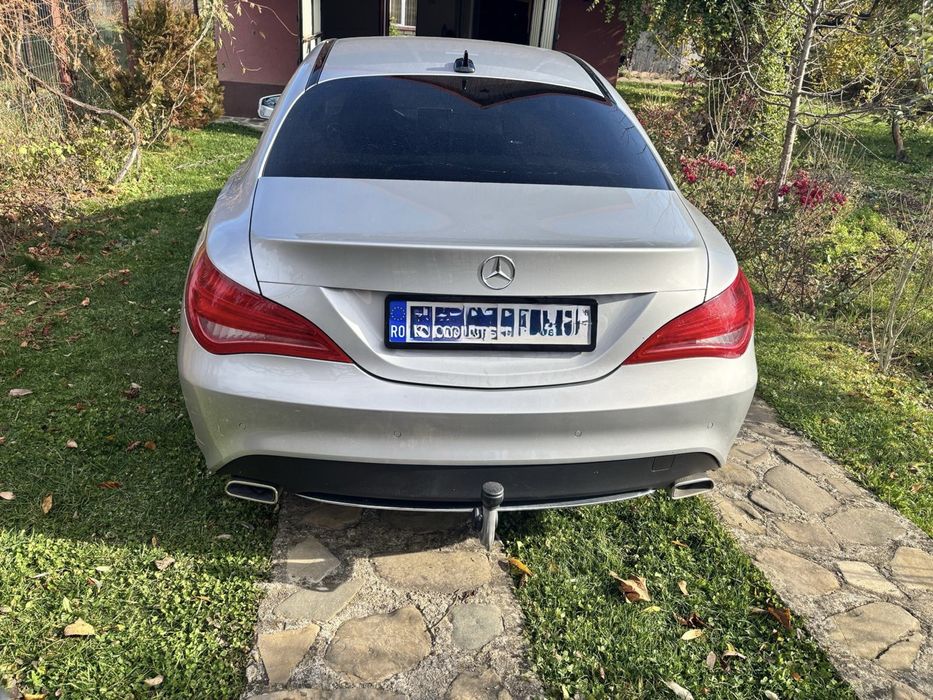 Mercedes Benz CLA200