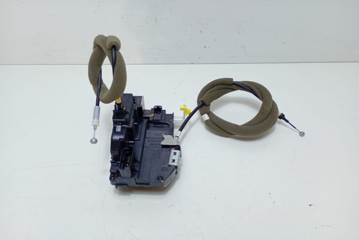 Broasca usa stanga fata Nissan Qashqai a 2-a generatie J11