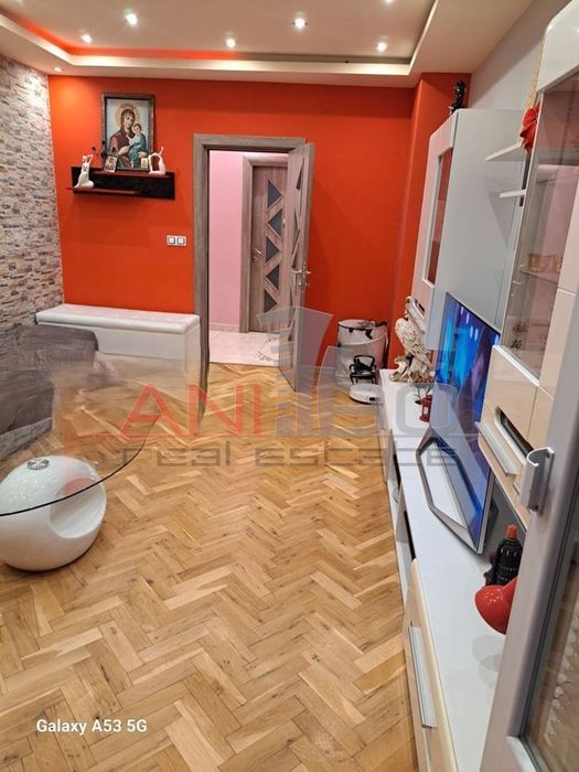 Продава се Четиристаен апартамент в Варна, Възраждане 1 - 100 кв.м за 1173 €/кв.м - Снимка #1