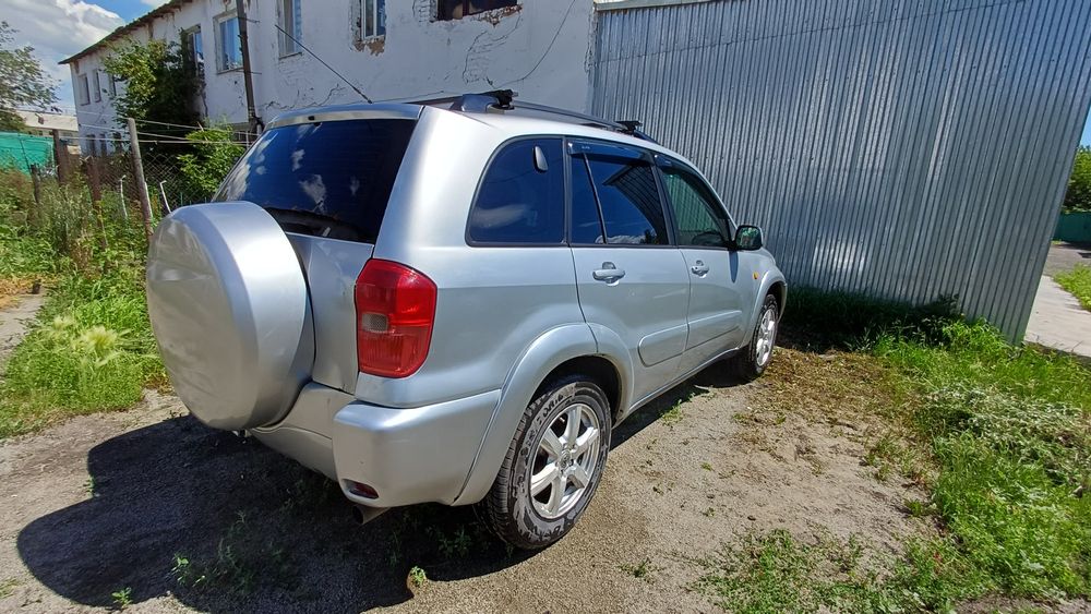 Продам Toyota RAV 4