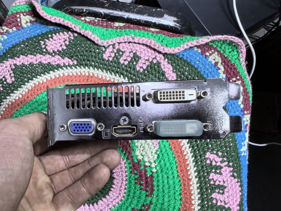 Видеокарта GTX 650 2gb
