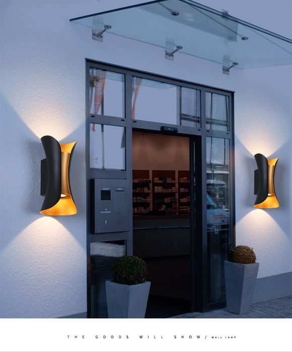 Хай тек фасадный светильник