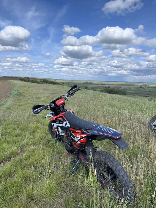 Cross 300 Asix Ca nou