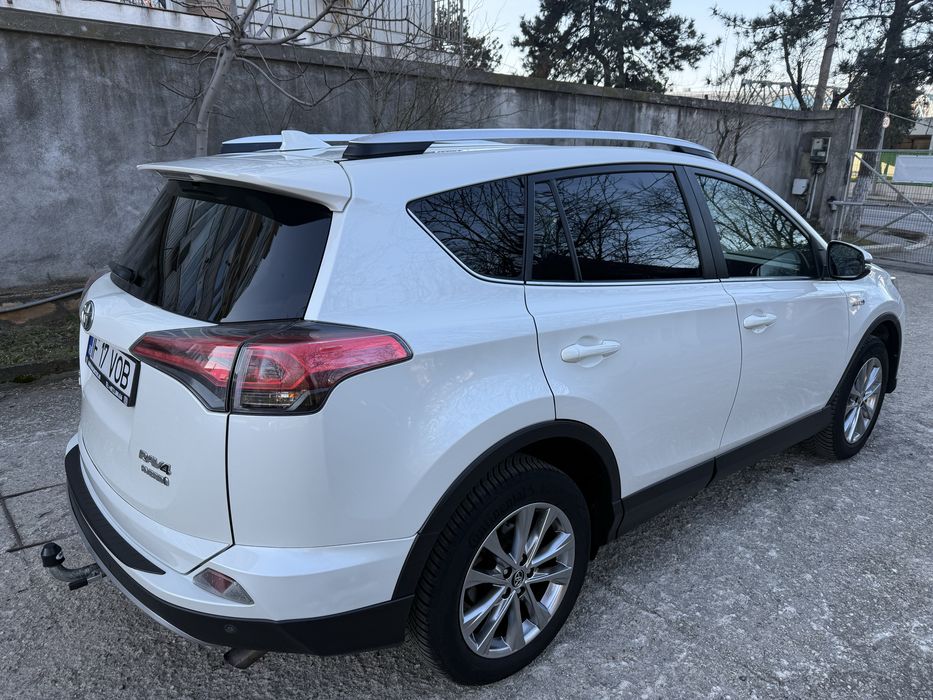 Vand Toyota  RAV 4 HYBRID 2.5/197Cp