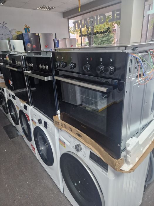 Фурна с керамичен плот за вграждане Siemens