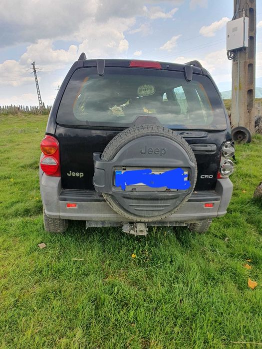 Vând 2 Jeep-uri Cherokee