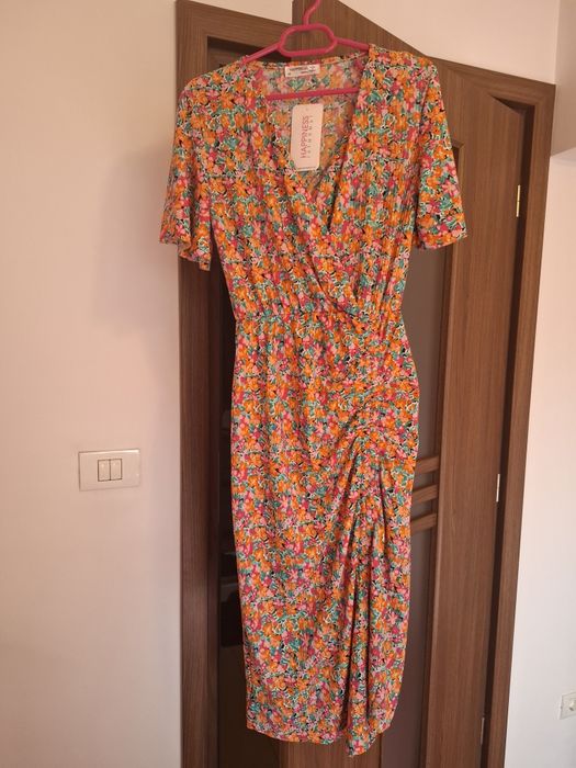 Rochie dama midi, noua cu eticheta