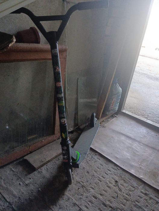 Самокат трюковой