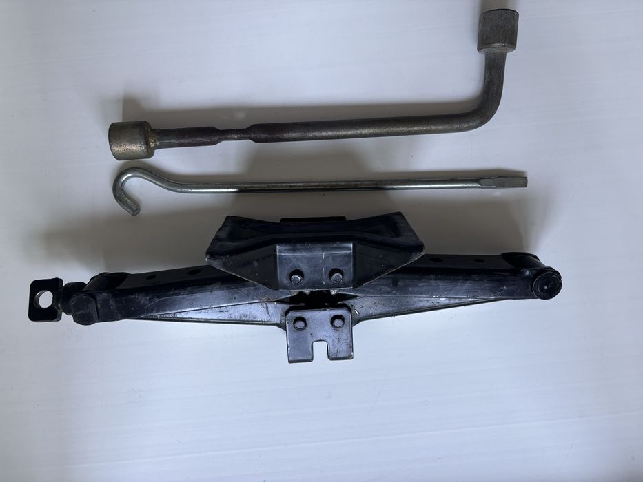 Домкрат с баллоником