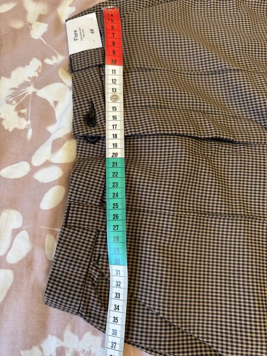 Pantaloni evazati, maro H&M