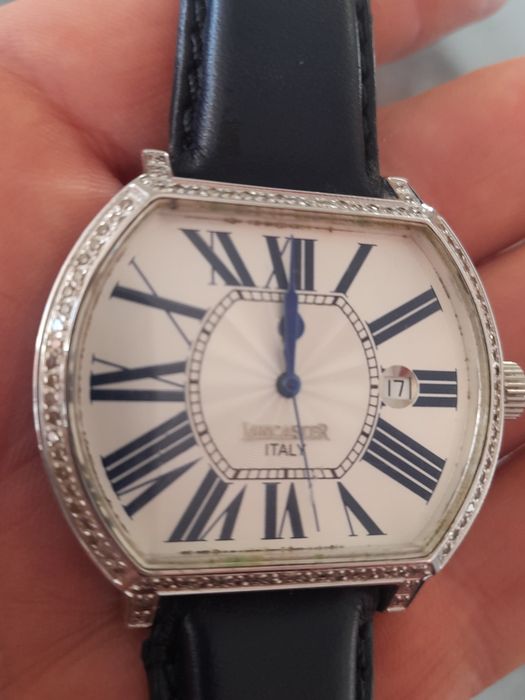 Ceas cu diamante