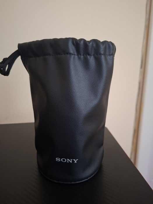 Sony FE 50 mm. f/1.8