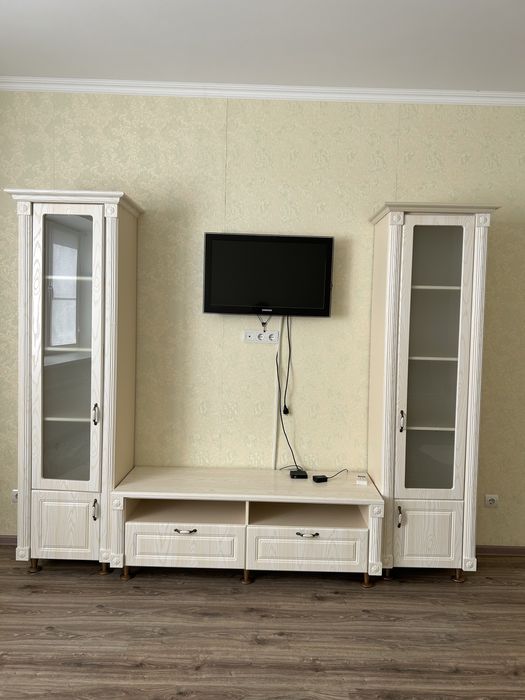 Продам мелель для гостиной