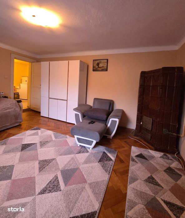 Apartament la casa de inchiriat – Utilitati incluse, intrare separat