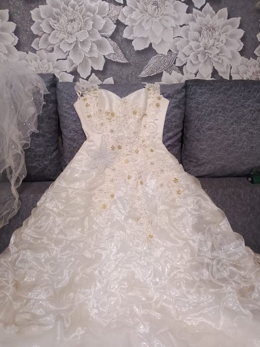 Продам свадебное платье