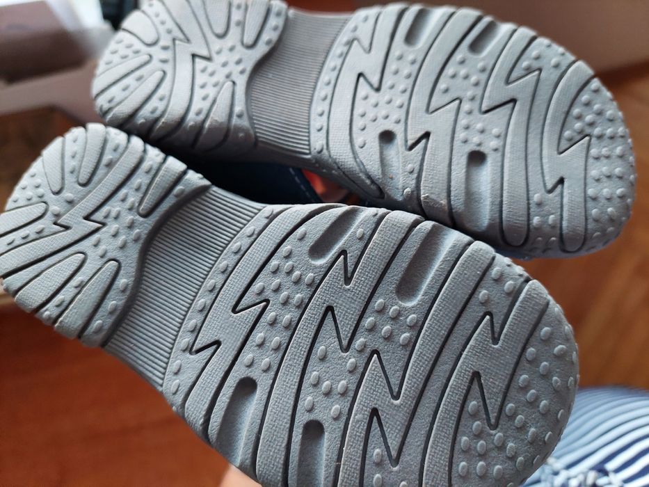 Нови сандали DD step