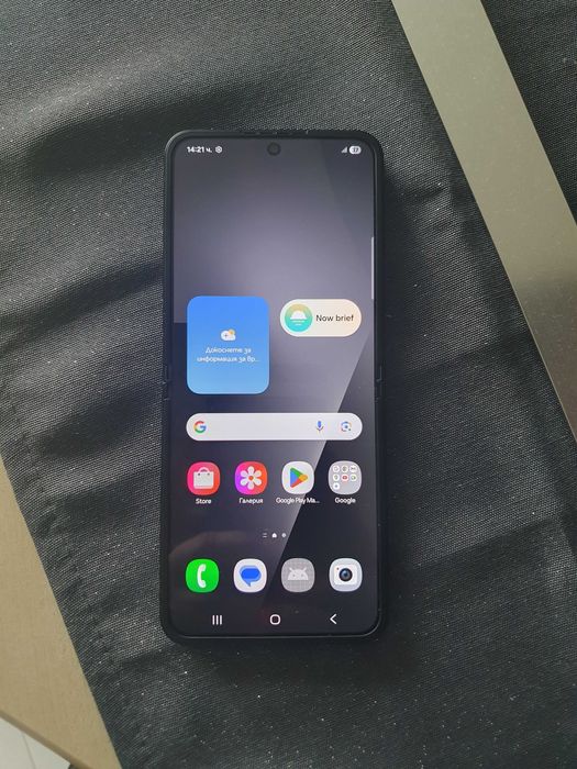 Samsung z flip7 нов