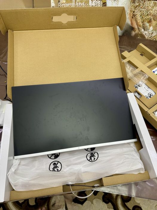 Продаеться Monitor hp 27 на запчаст